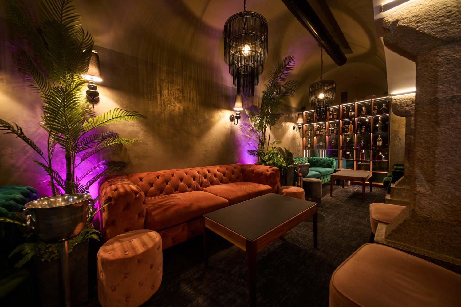 GrapesBar_5.jpg